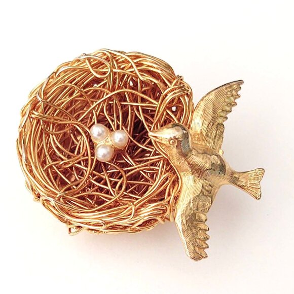 Vintage Jeanne bird, nest and faux pearl eggs brooch - Picture 6 of 8